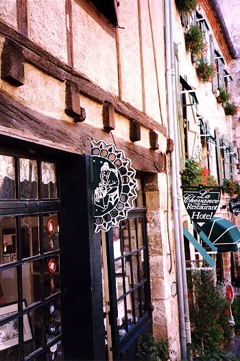 enseigne.jpg (79842 octets)